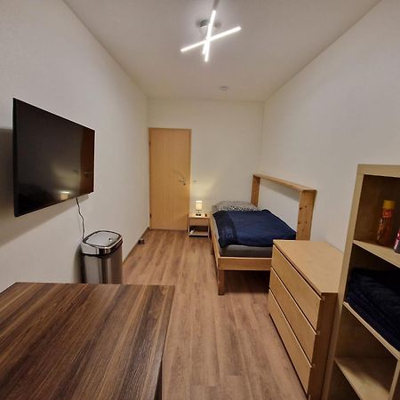 Einzelzimmer In Ruhiger Lage --- Check-In Mit Schluesselkasten Meppen Dış mekan fotoğraf