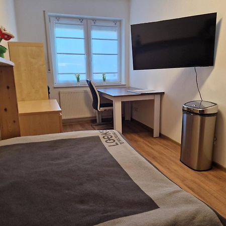 Einzelzimmer In Ruhiger Lage --- Check-In Mit Schluesselkasten Meppen Dış mekan fotoğraf