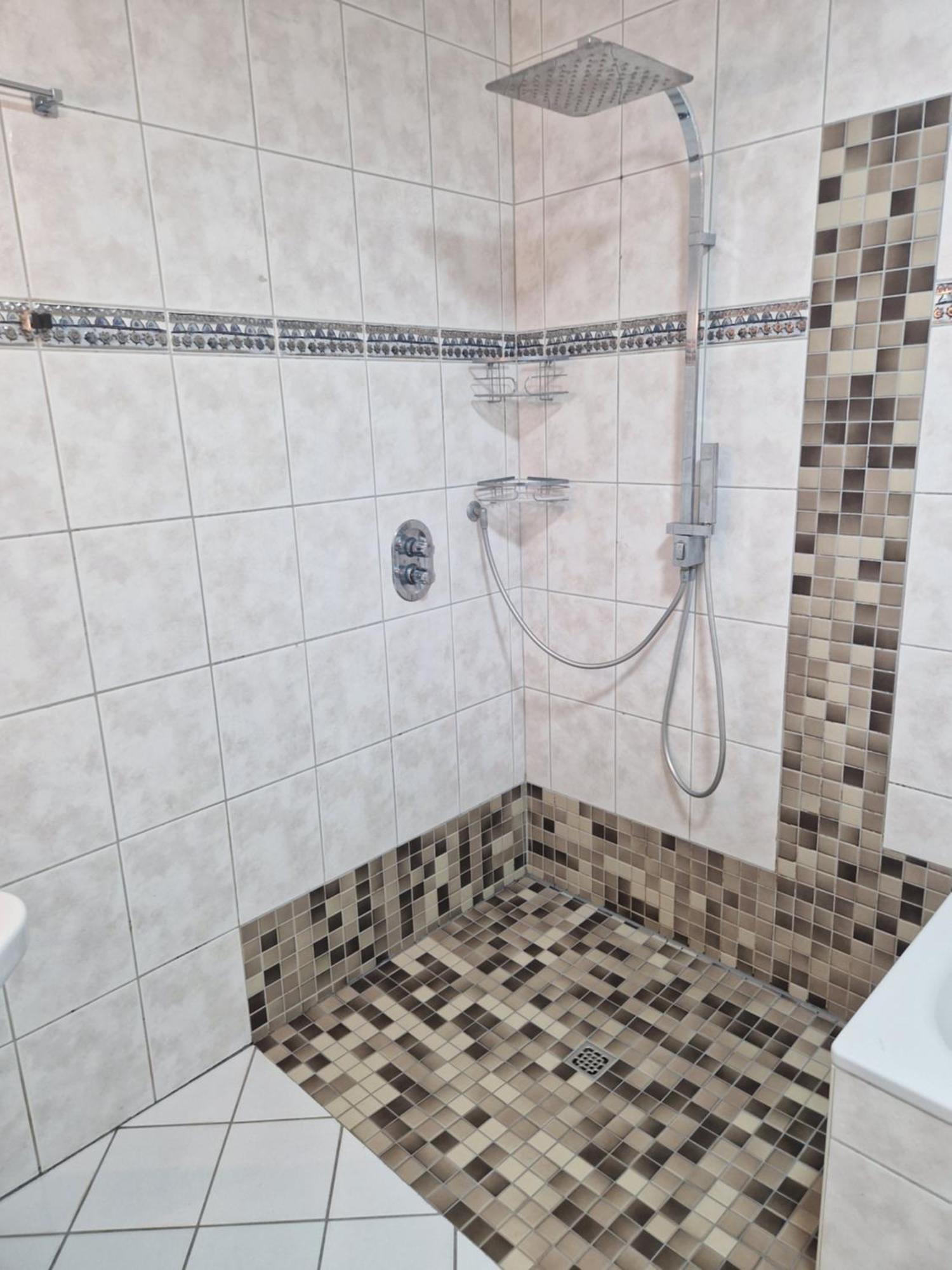 Einzelzimmer In Ruhiger Lage --- Check-In Mit Schluesselkasten Meppen Dış mekan fotoğraf